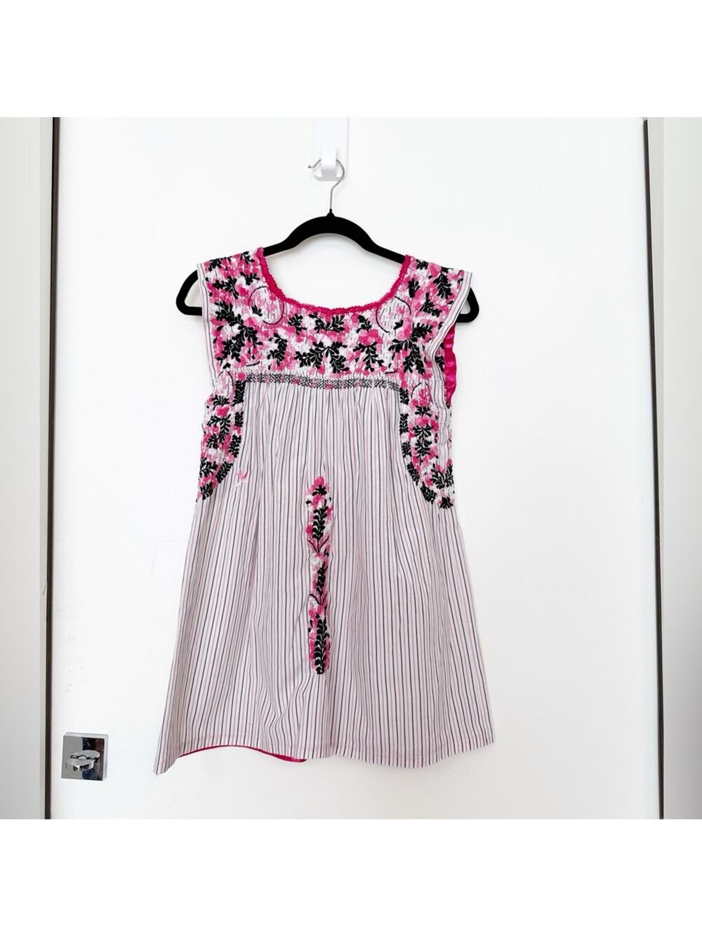 Mi Golondrina Pink Embroidered Blouse